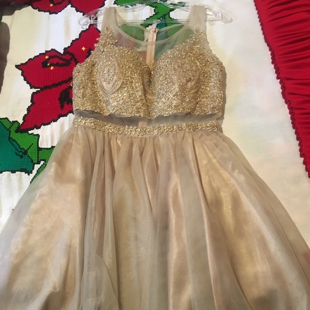 May Queen (Gold Dress)